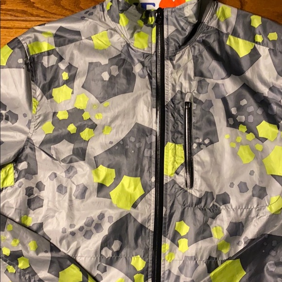 NWOT men’s raincoat - Picture 2 of 4